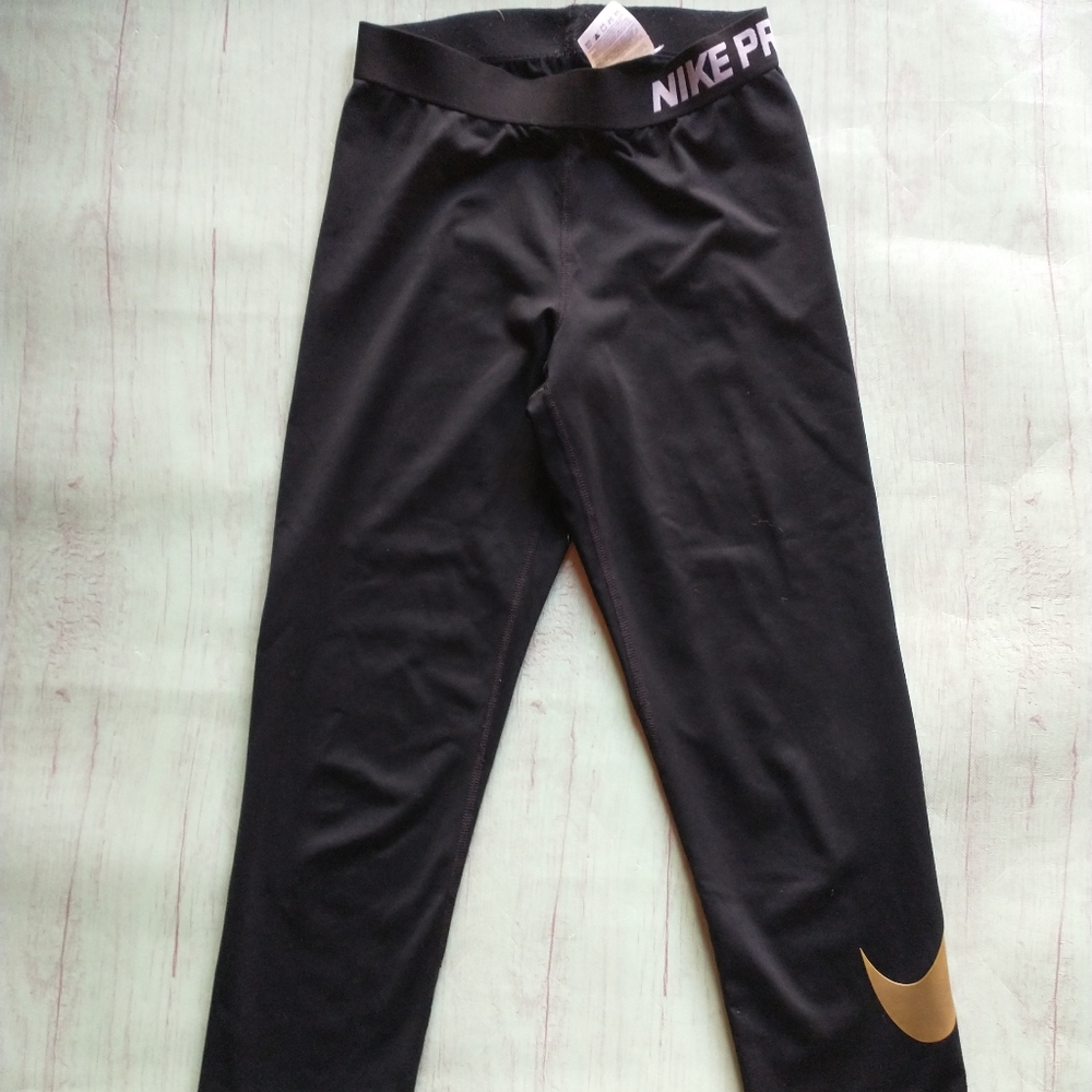 Nike Pro Dri-Fit Compression 3/4 Leg Capris Women Size S Black Gold Swoosh